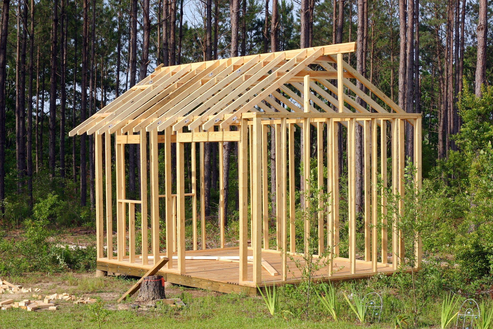 garden shed being built